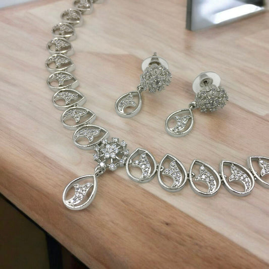 AURA AD NECKLACE SET