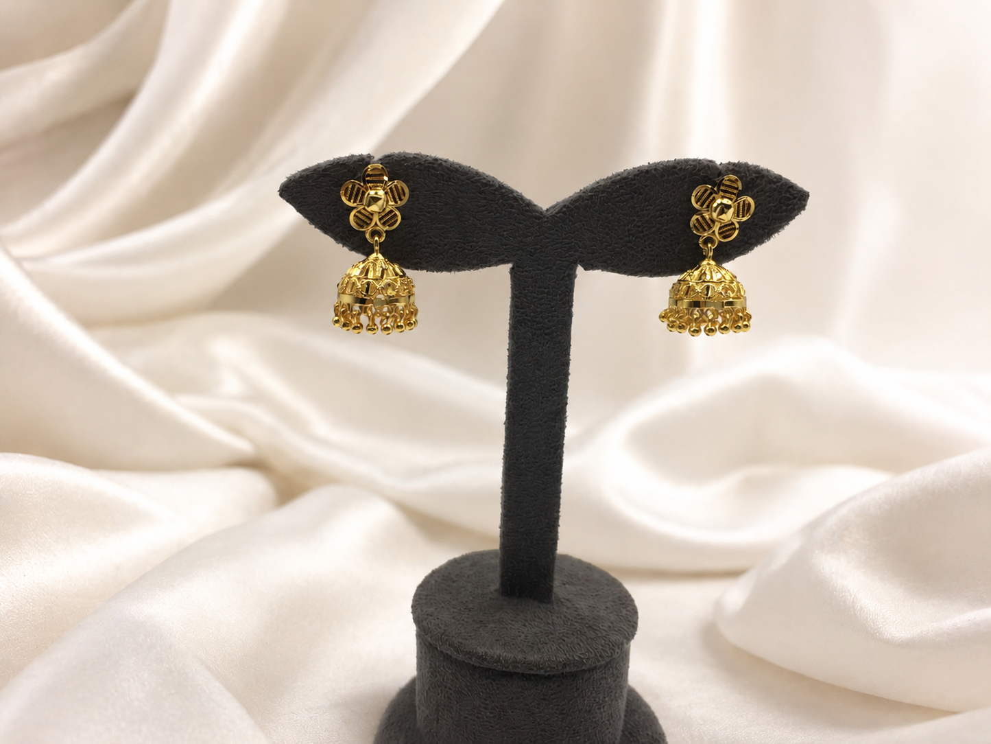 VAANYA MICRO GOLD PLATED JHUMKI EARRINGS FOR WOMEN | PREMIUM BRASS TRADITIONAL JHUMKA