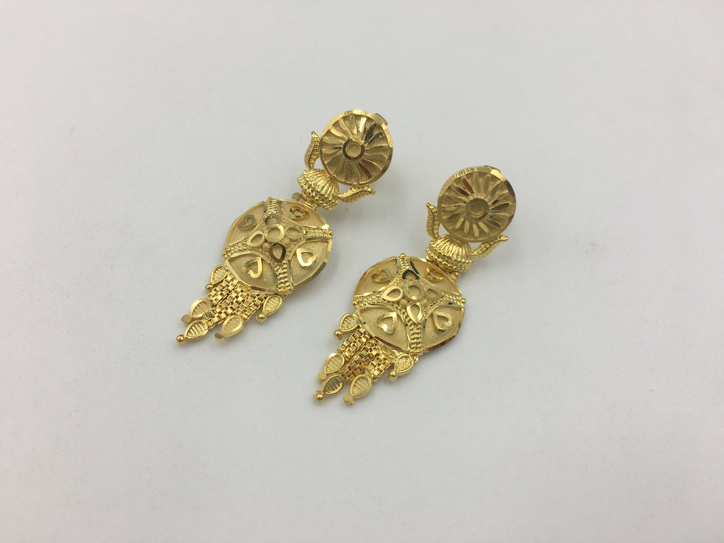 PAVITRA FORMING NECKLACE SET