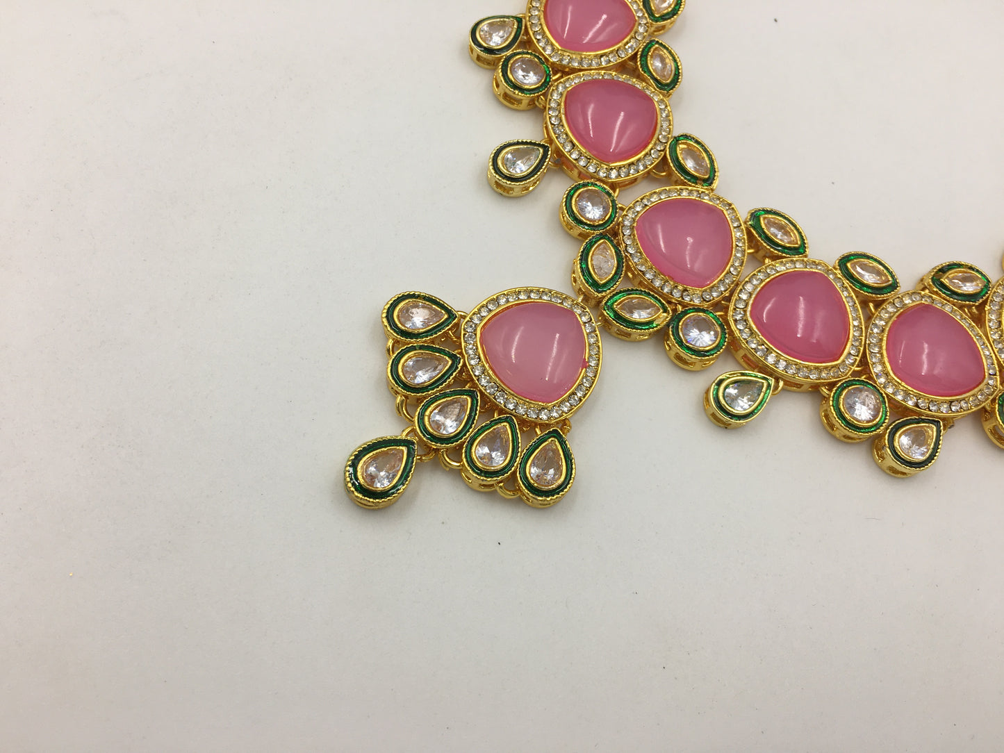 ISABELLE KUNDAN NECKLACE SET