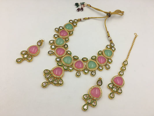 AVELINE KUNDAN NECKLACE SET