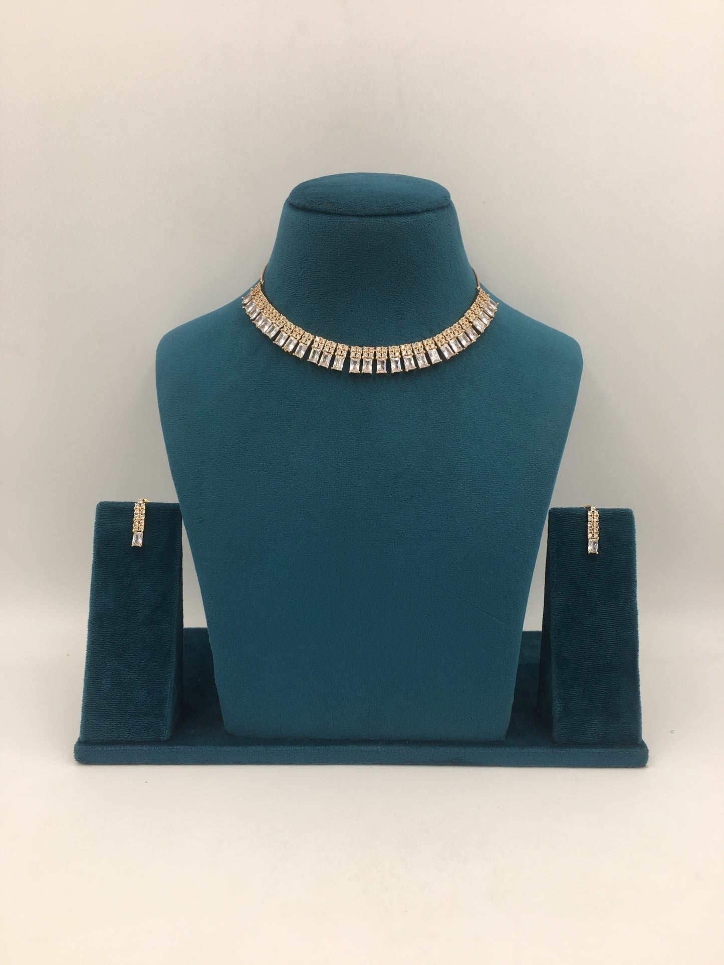 ADRIANA AD NECKLACE SET