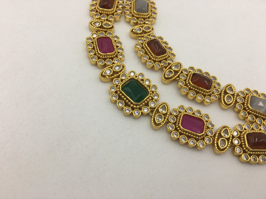 NANDITA GOLDEN NECKLACE SET