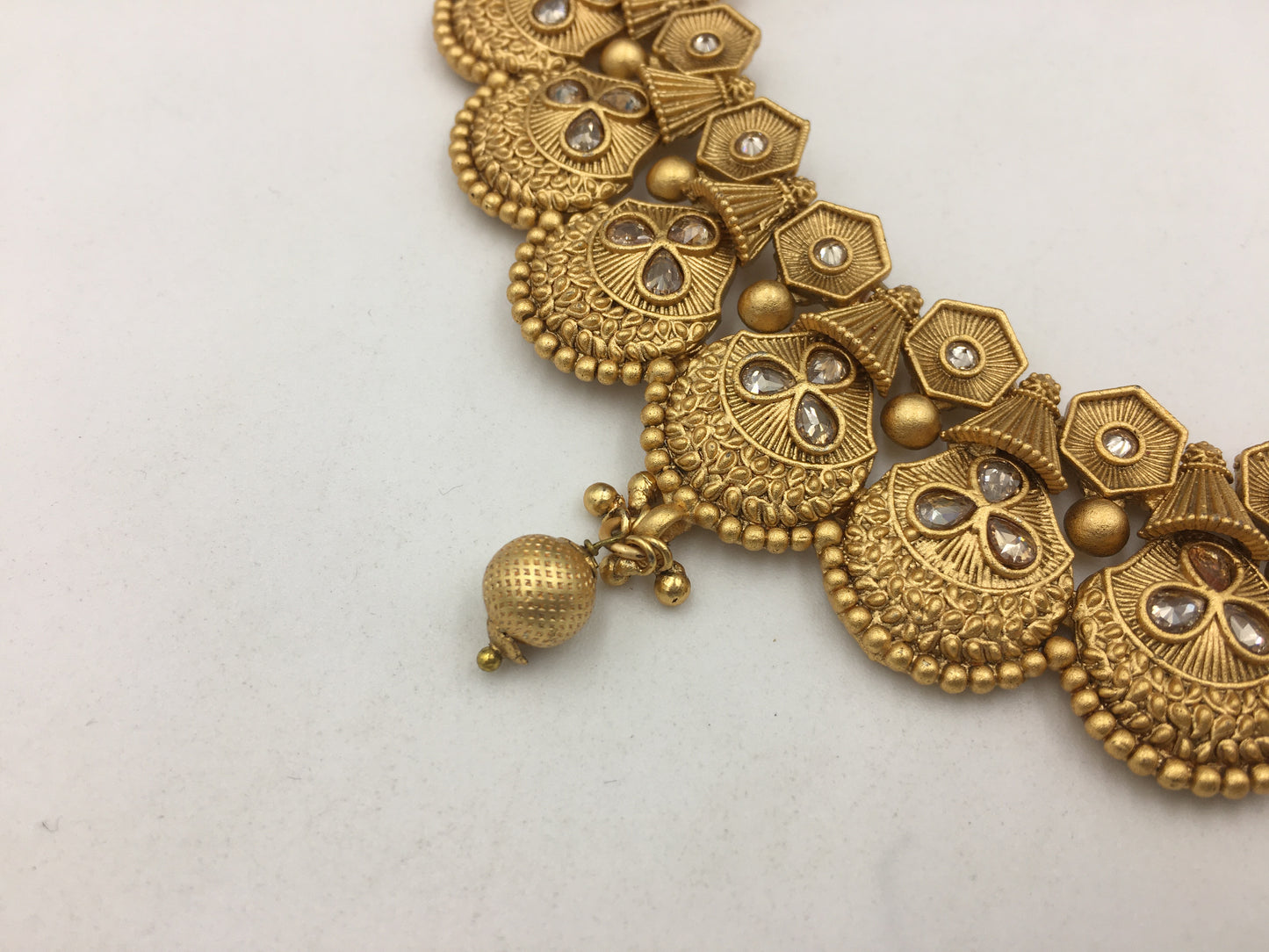 SHREEJA GLDEN NECKLACE SET