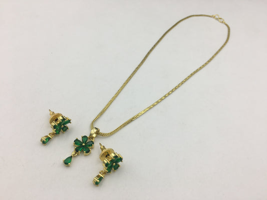 ADELAIDE AD CHAIN PENDANT