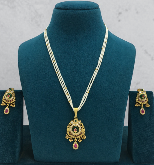HERITAGE TEMPLE PEARL CHAIN PENDANT SET WITH GREEN CENTER & PINK DROP