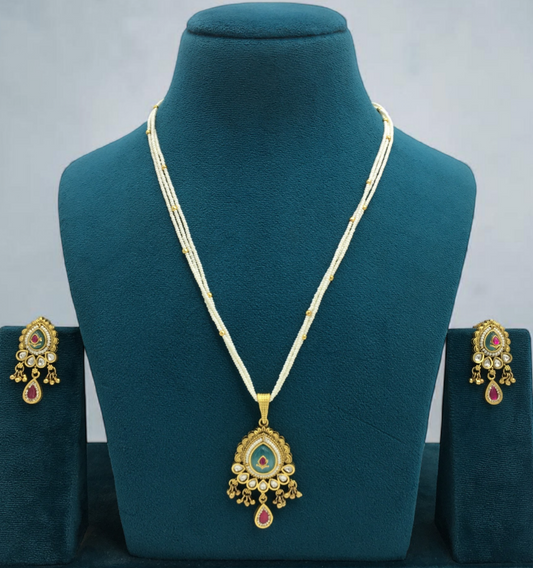 HERITAGE TEMPLE PEARL CHAIN PENDANT SET WITH GREEN TEARDROP & PINK STONE