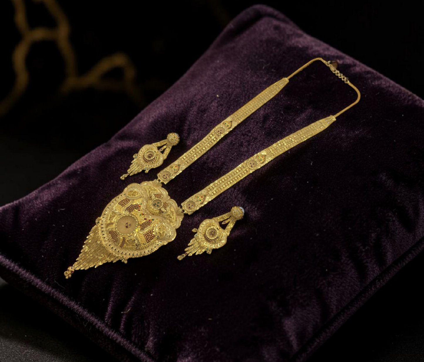 SUVARNA FORMING NECKLACE SET