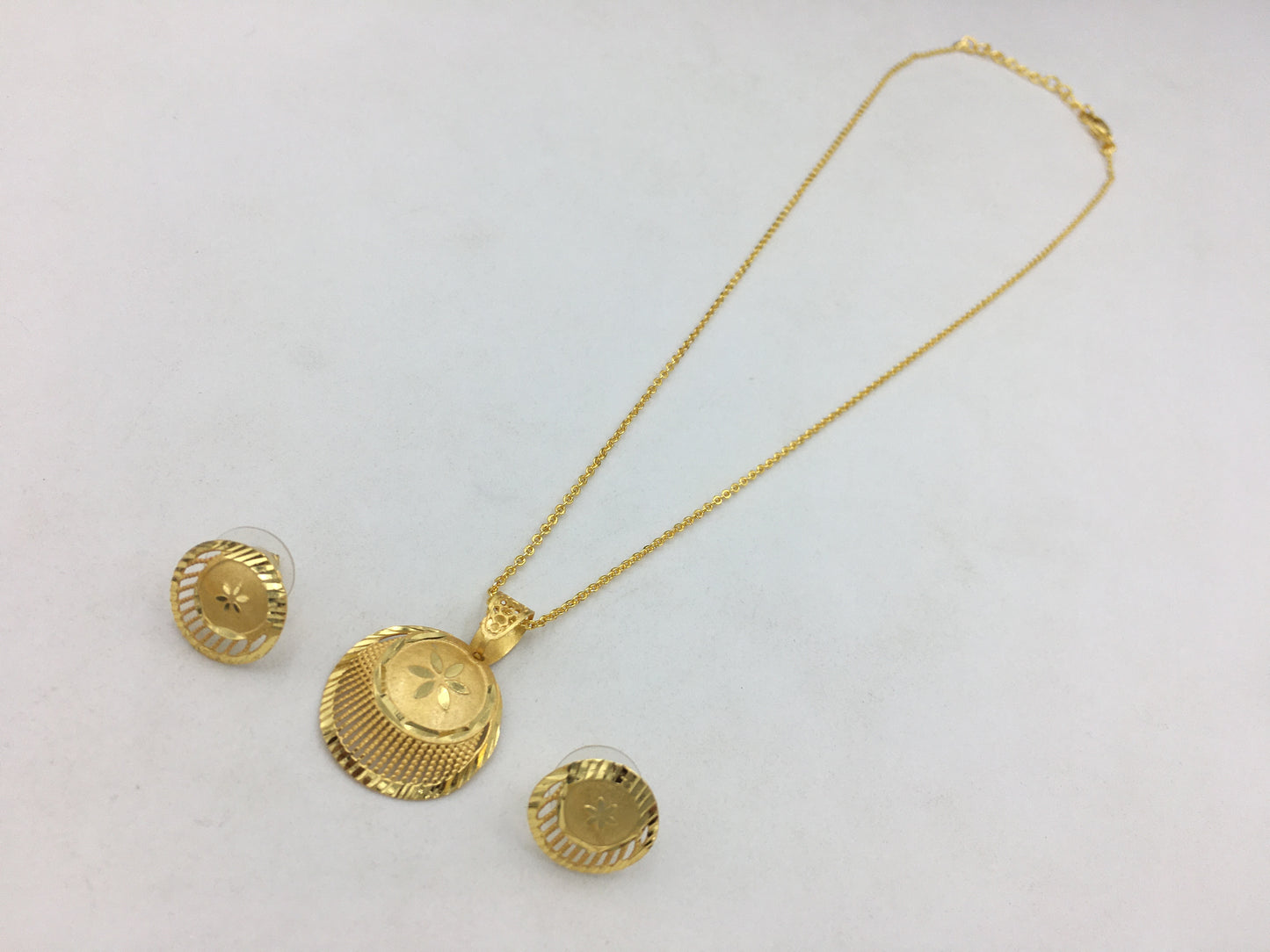 SHIVANYA 1 GRAM FORMING CHAIN PENDANT