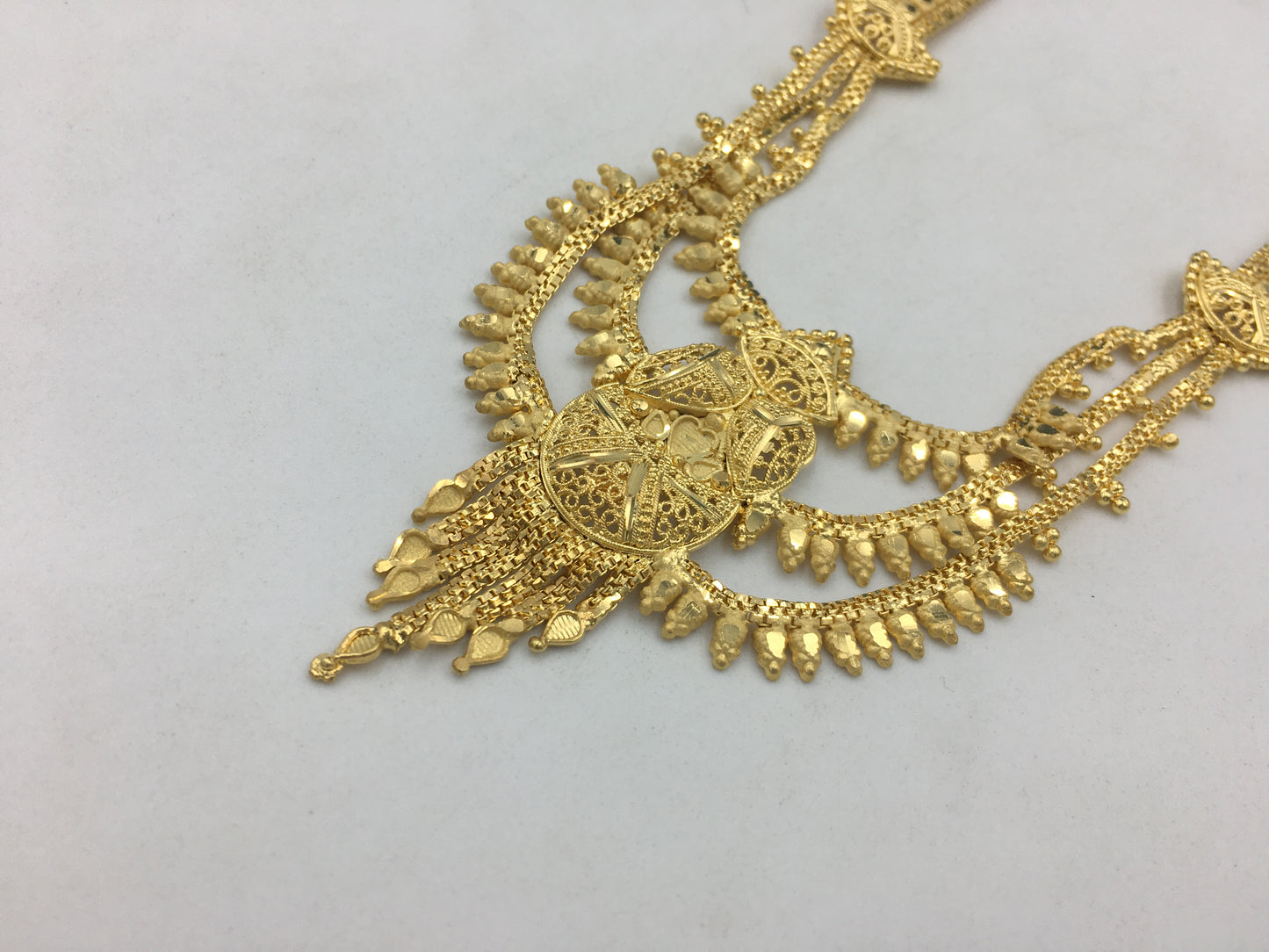 CHINMAYI FORMING NECKLACE SET