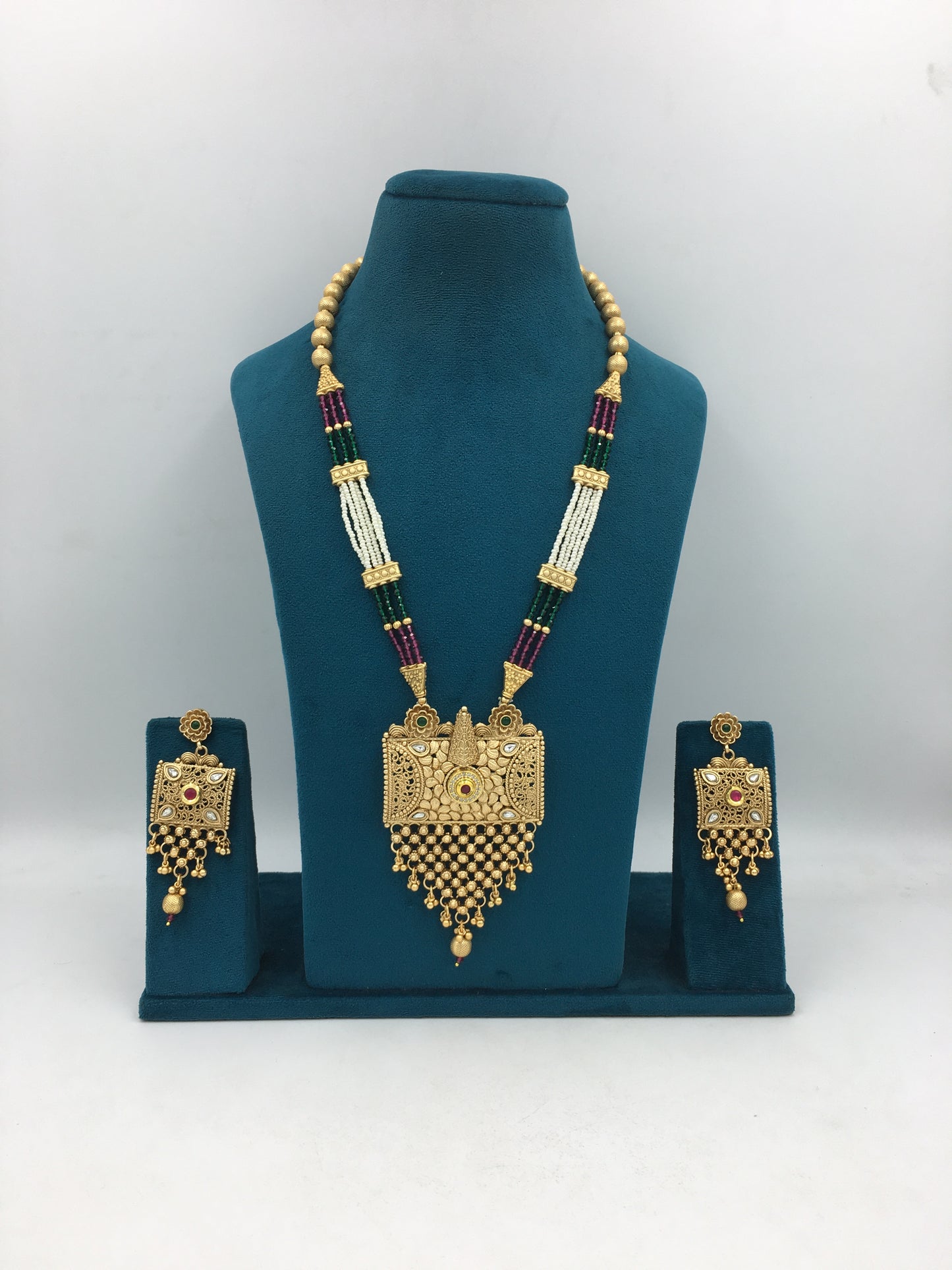 SHANTHINI BRASS NECKLACE SET
