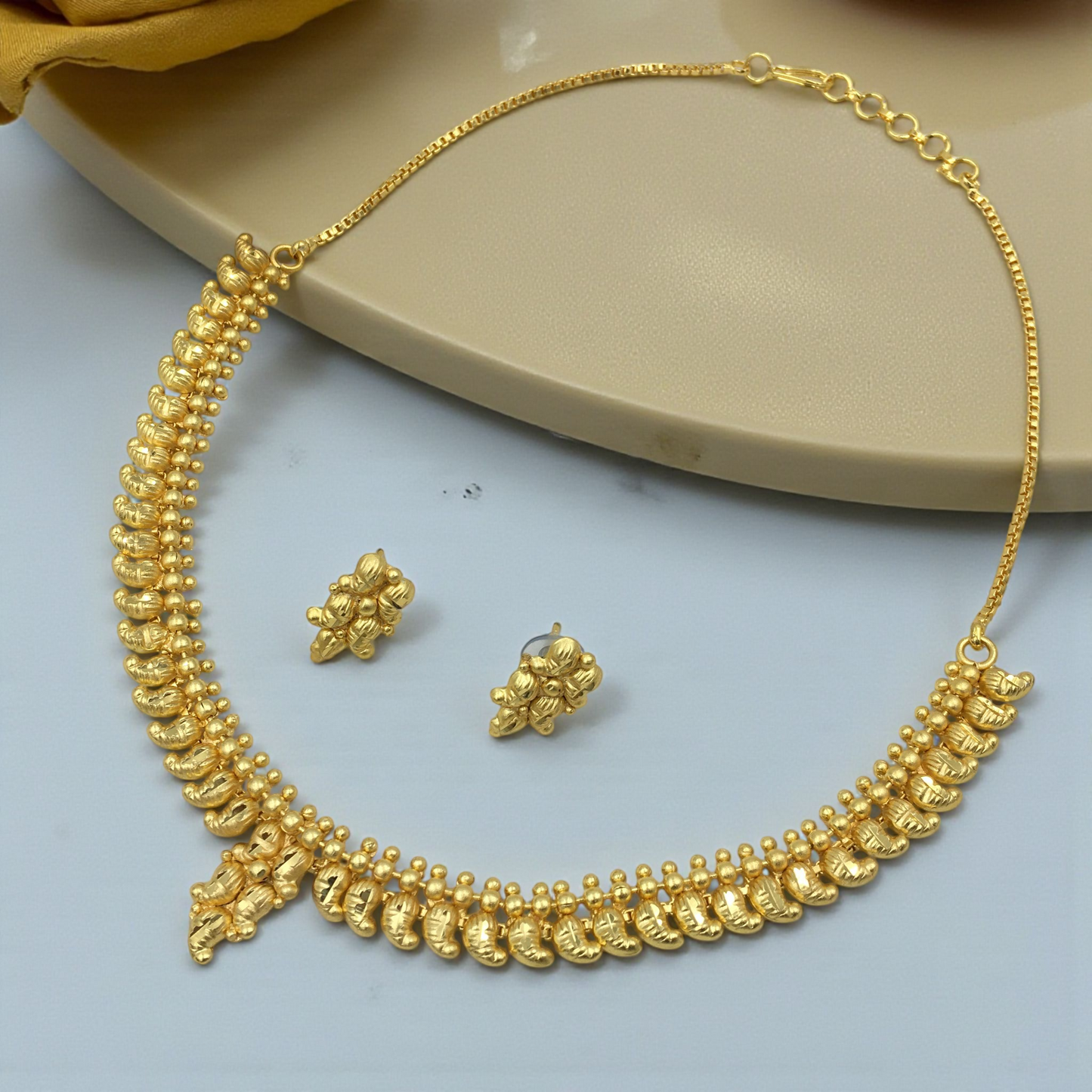 GITA MICRO GOLD SHORT NECKLACE SET