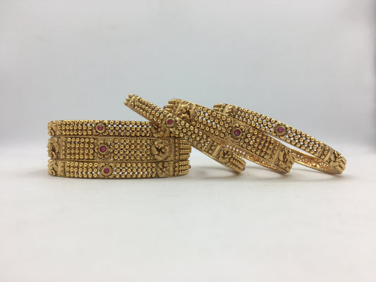 PRATHYUSHA RAJWADI BRASS BANGLES