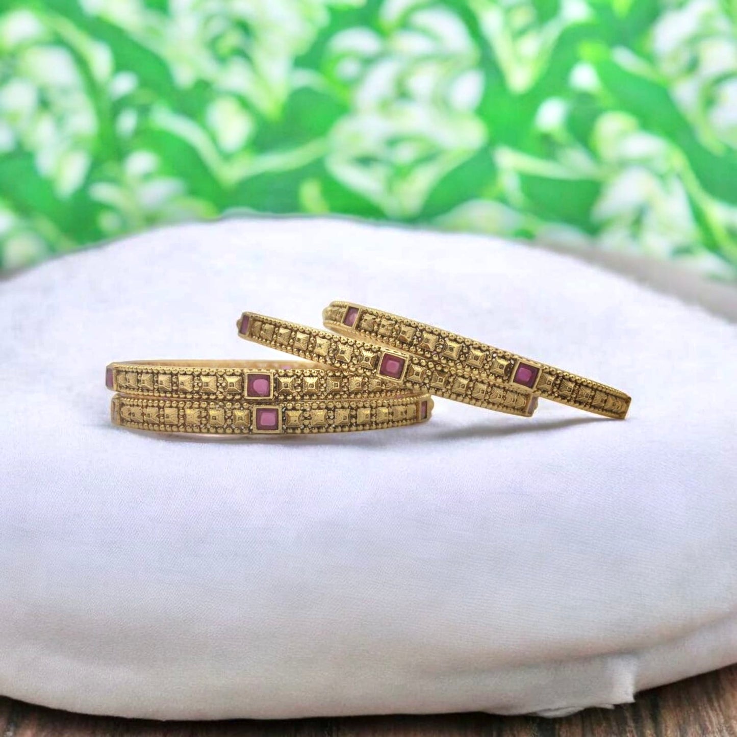 SUCHITRA RAJWADI BRASS BANGLES