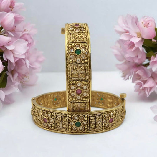 TRIVENI RAJWADI BRASS BANGLES
