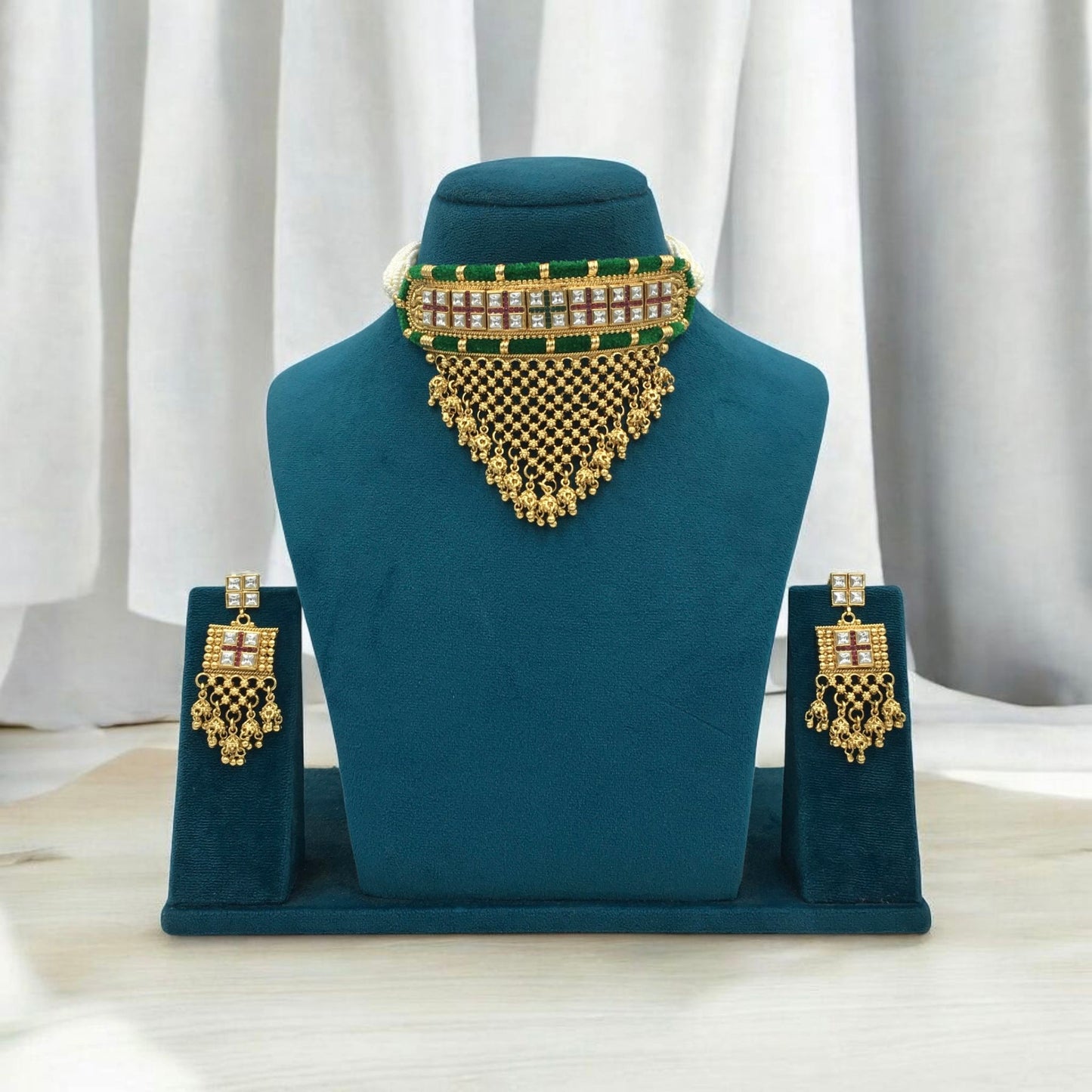 ANANYASHREE BRASS NECKLACE SET