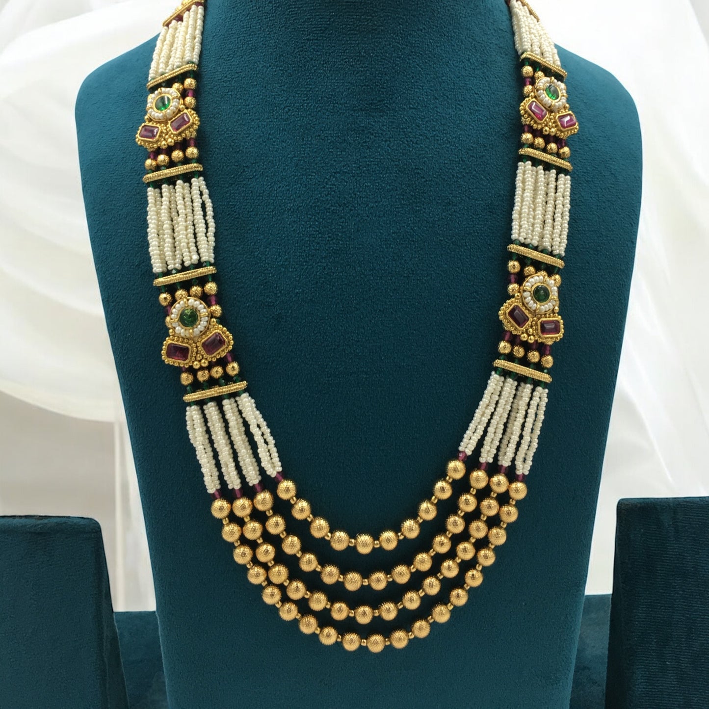 VAISHNAVI RAJWADI NECKLACE SET