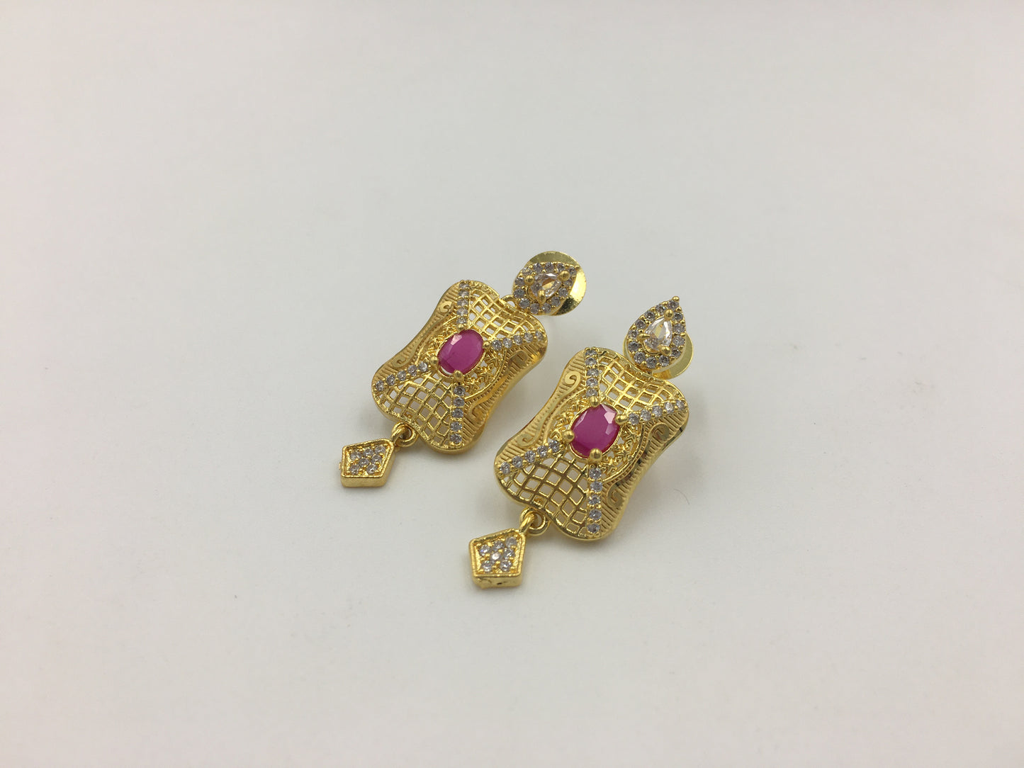 EMILIA FORMING NECKLACE SET