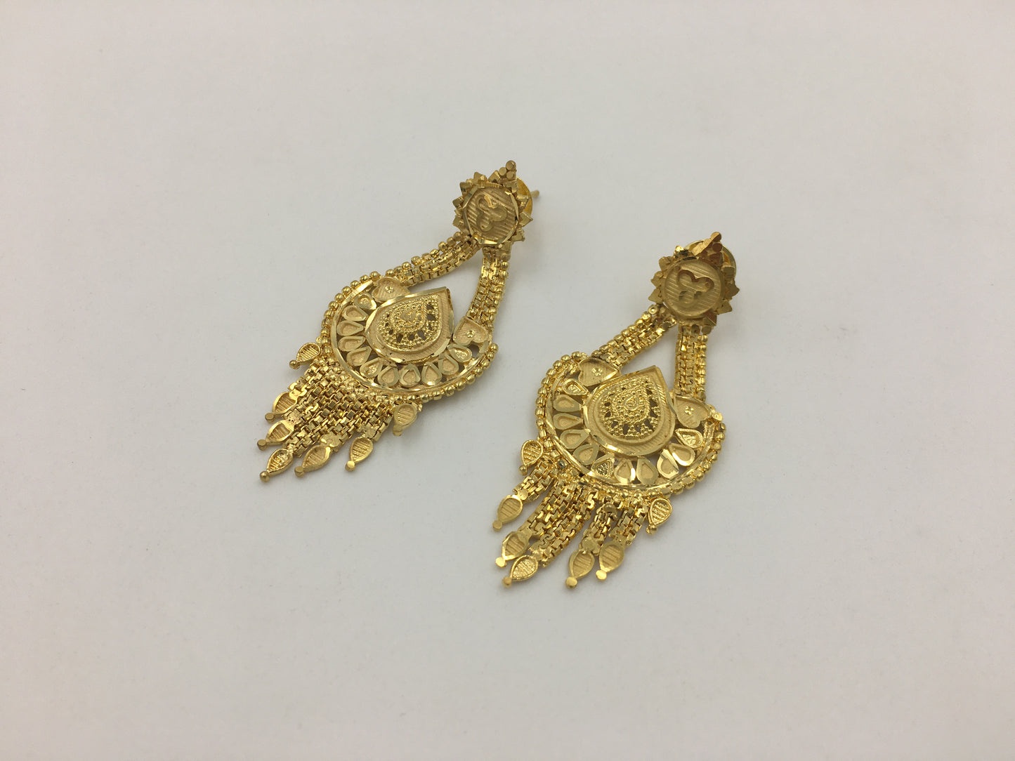 SHIVIKA FORMING LONG NEKCLACE SET