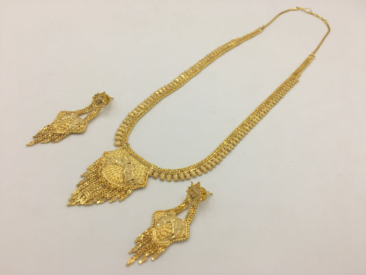 VANSHIKA FORMING LONG NECKLACE SET