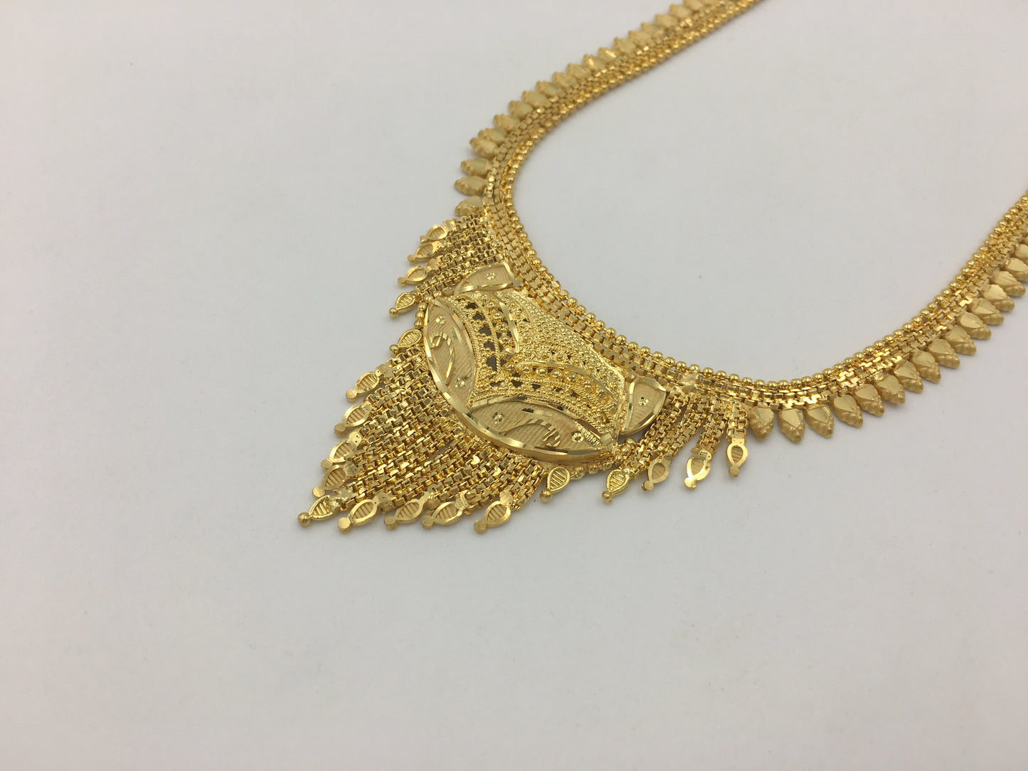 ANAHITA FORMING LONG NECKLLACE SET