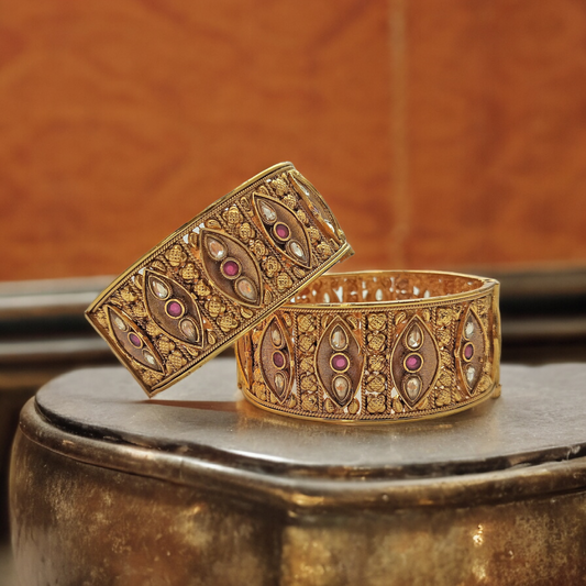 RUBY FROST BRASS KADA SET