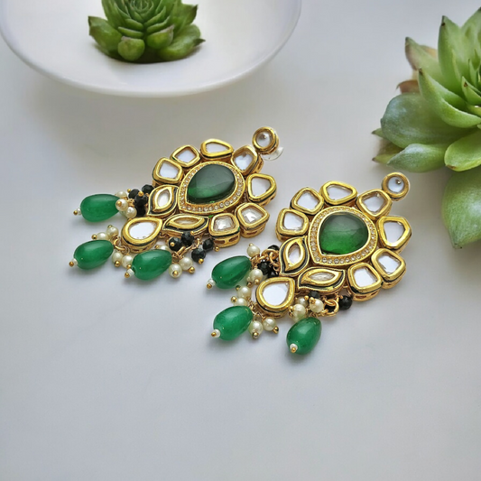 REGAL MONALISA KUNDAN NECKLACE SET