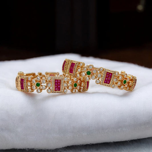 RAJNANDINI KUNDAN RAJWADI BANGLES