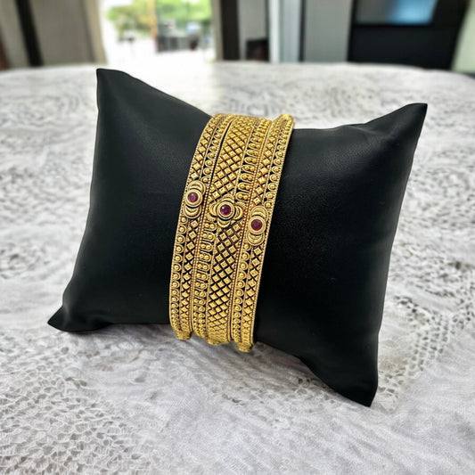 DEVYANI RAJWADI NAKSHI BANGLES