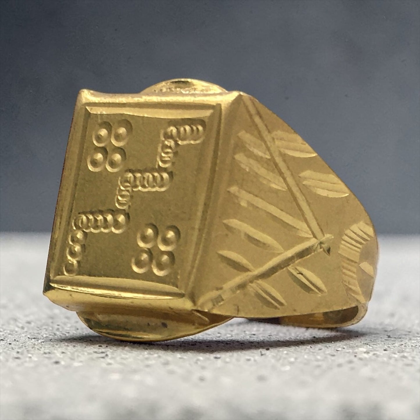 ZENTHRA EDGE MEN'S RING