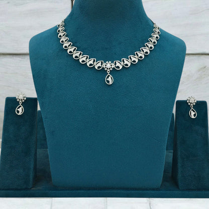 AURA AD NECKLACE SET