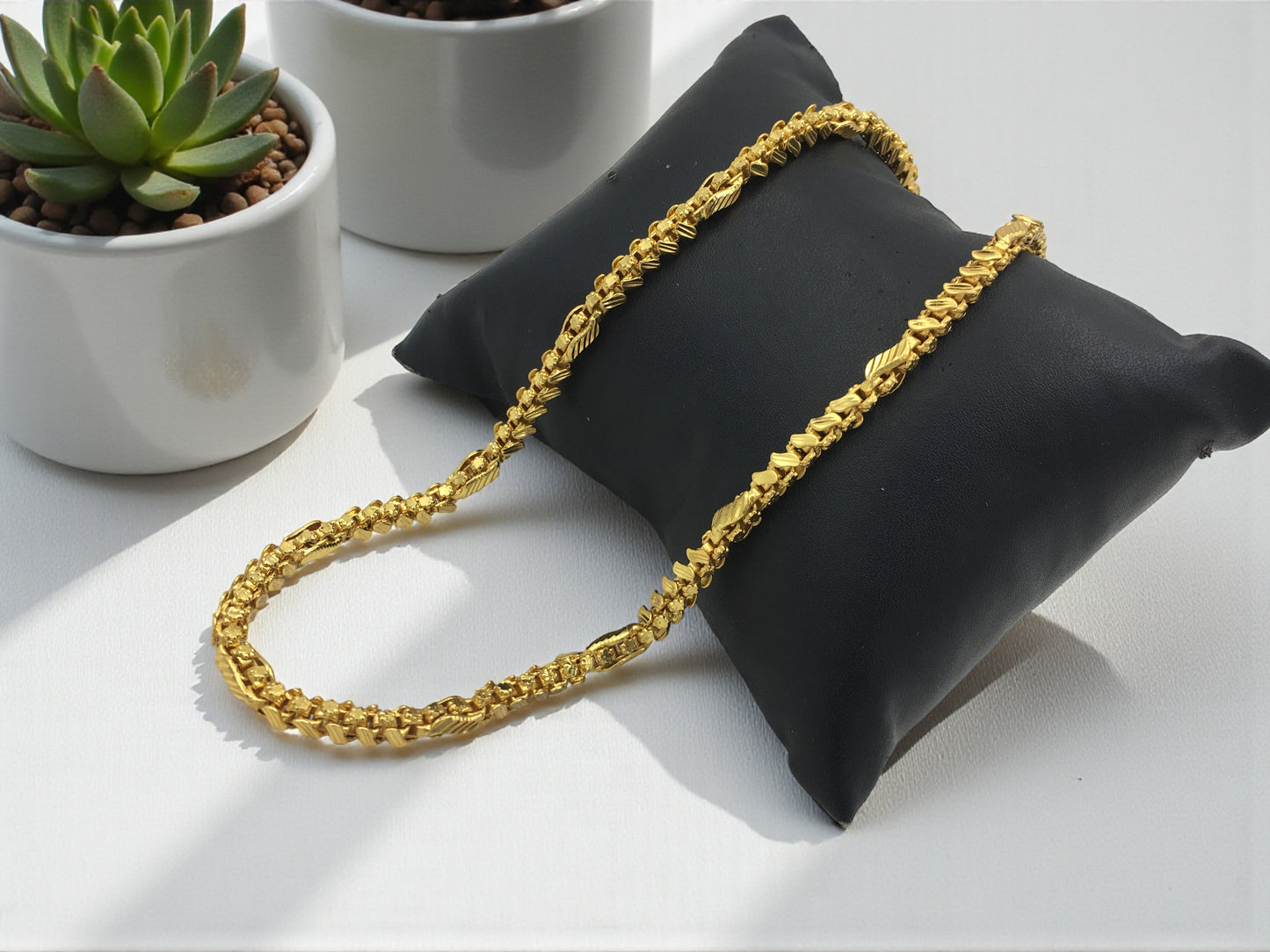 SOLRITZ SHIMMER-LINK FORMING GOLD 24 INCH MEN'S CHAIN