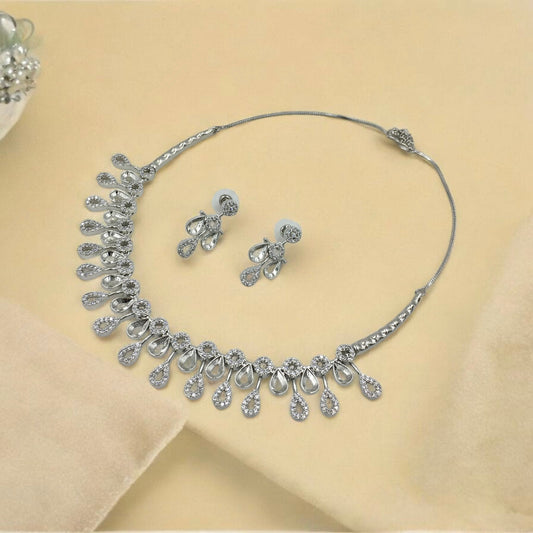 TRISHA AD NECKLACE SET