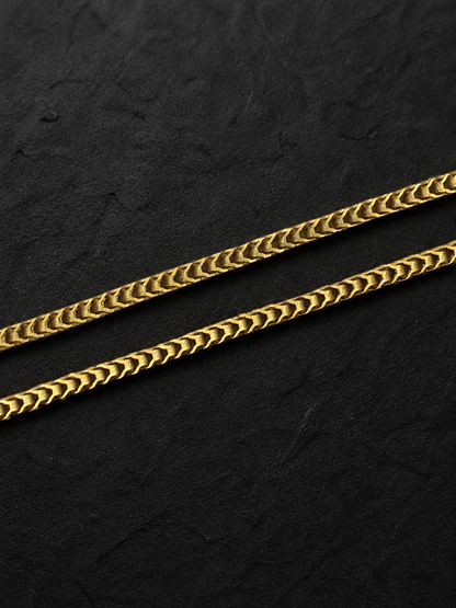 AURIC CHEVRON MICRO GOLD PLATED GOLD CHAIN FOR MEN | PREMIUM BRASS MEN'S CHAIN