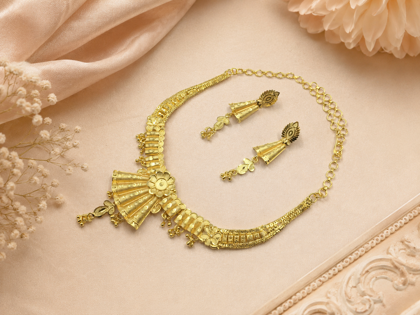 ROYAL FAN BLOOM MICRO GOLD PLATED NECKLACE SET WITH EARRINGS FOR WOMEN | TRADITIONAL GOLD FINISH JEWELLERY
