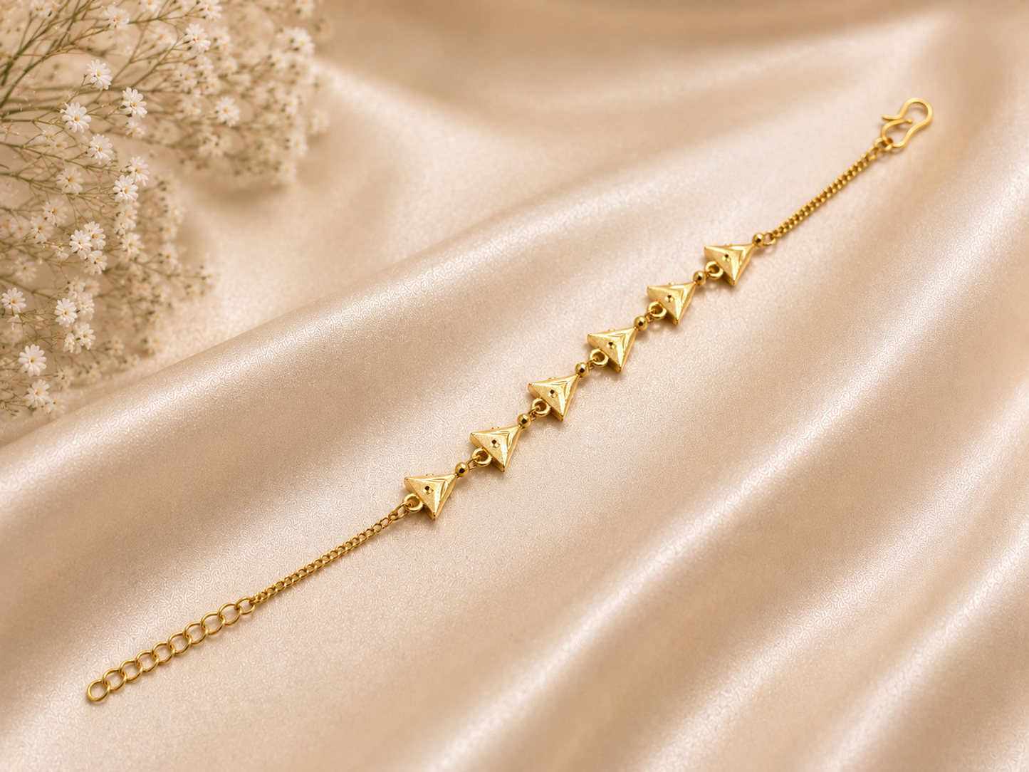 GEOMETRIC TRIANGLE MICRO GOLD PLATED BRACELET FOR WOMEN