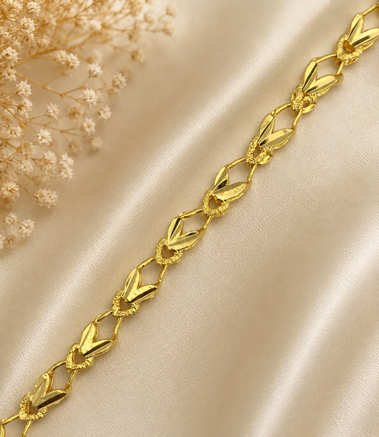 HEARTFALL GOLD BRACELET FOR WOMEN