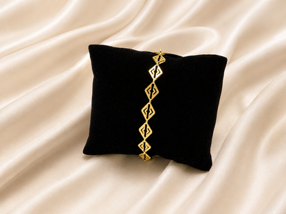 GEOMETRIC AURA GOLD BRACELET