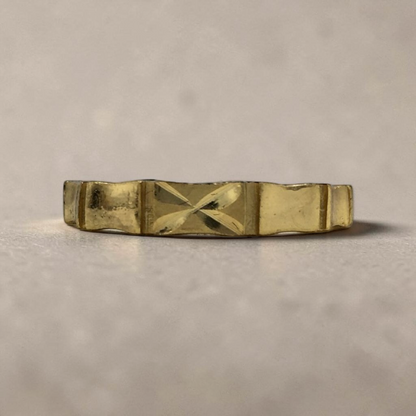 GEOMETRIC CUT GOLD LADIES RING