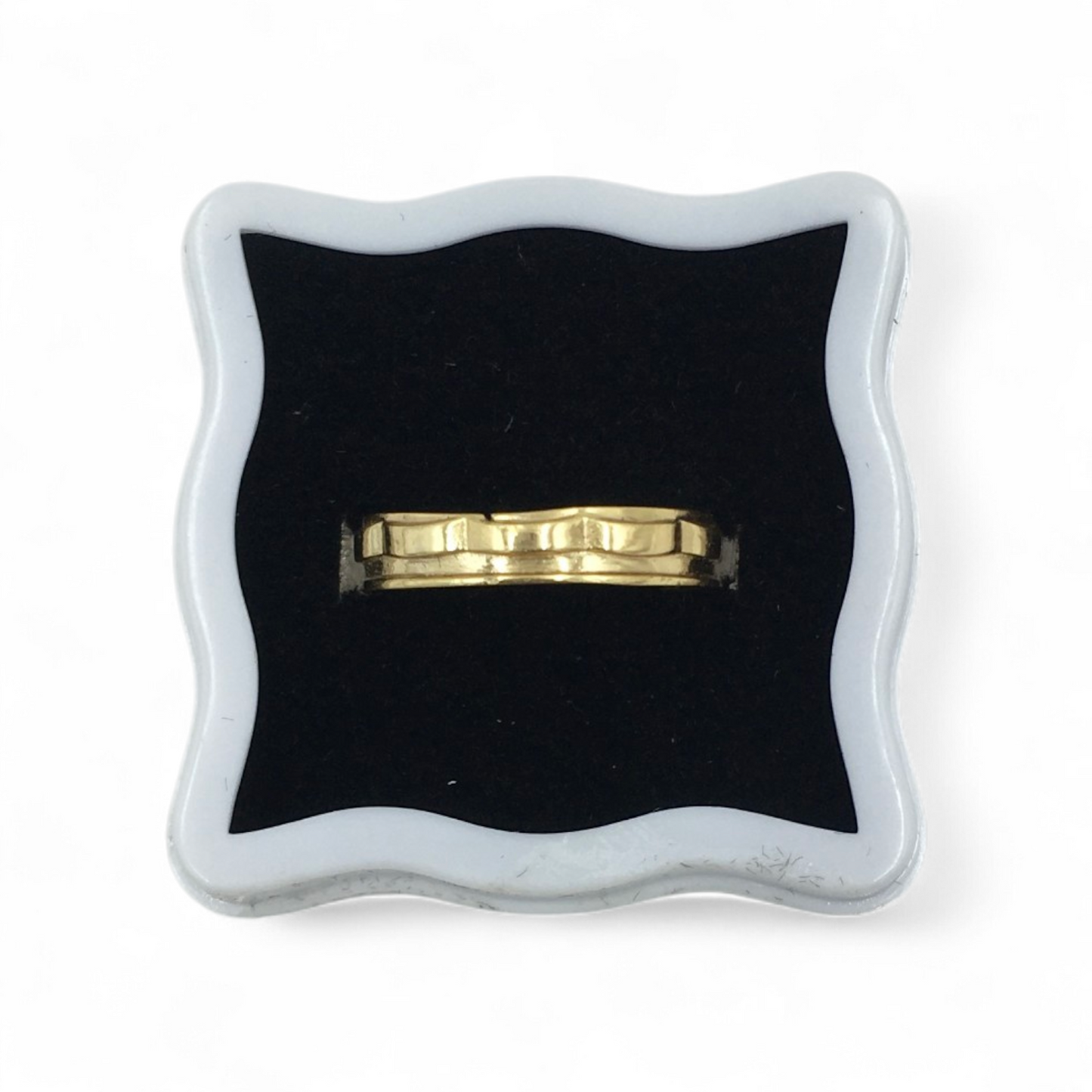 LEAF MOTIF GOLD BAND LADIES RING