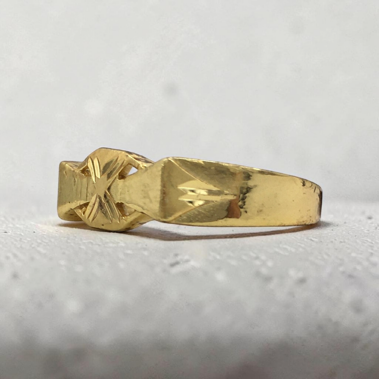 X-CROSS DESIGN GOLD LOOK MEN'S RING