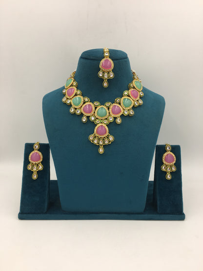 AVELINE KUNDAN NECKLACE SET