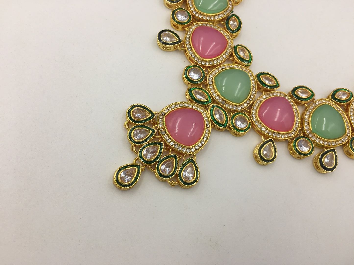 AVELINE KUNDAN NECKLACE SET