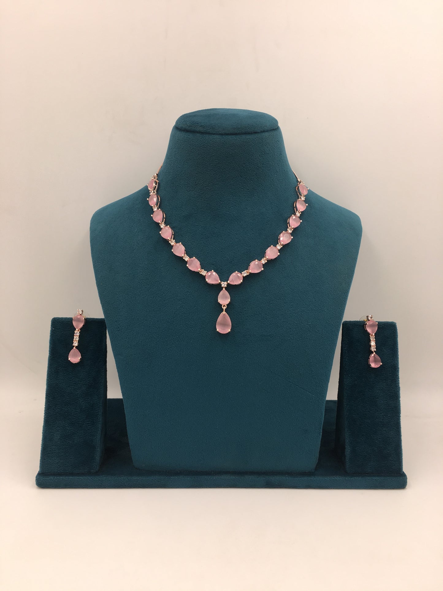 LUCIANA AD NECKLACE SET