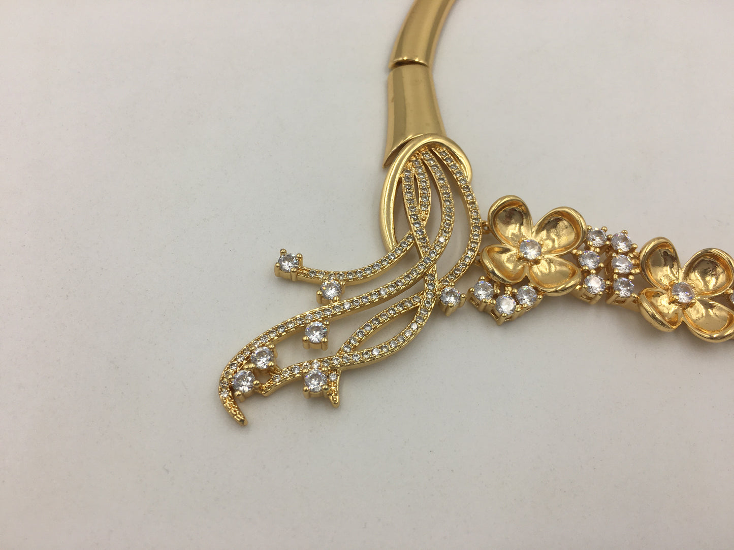 VALERIA AD NECKLACE SET