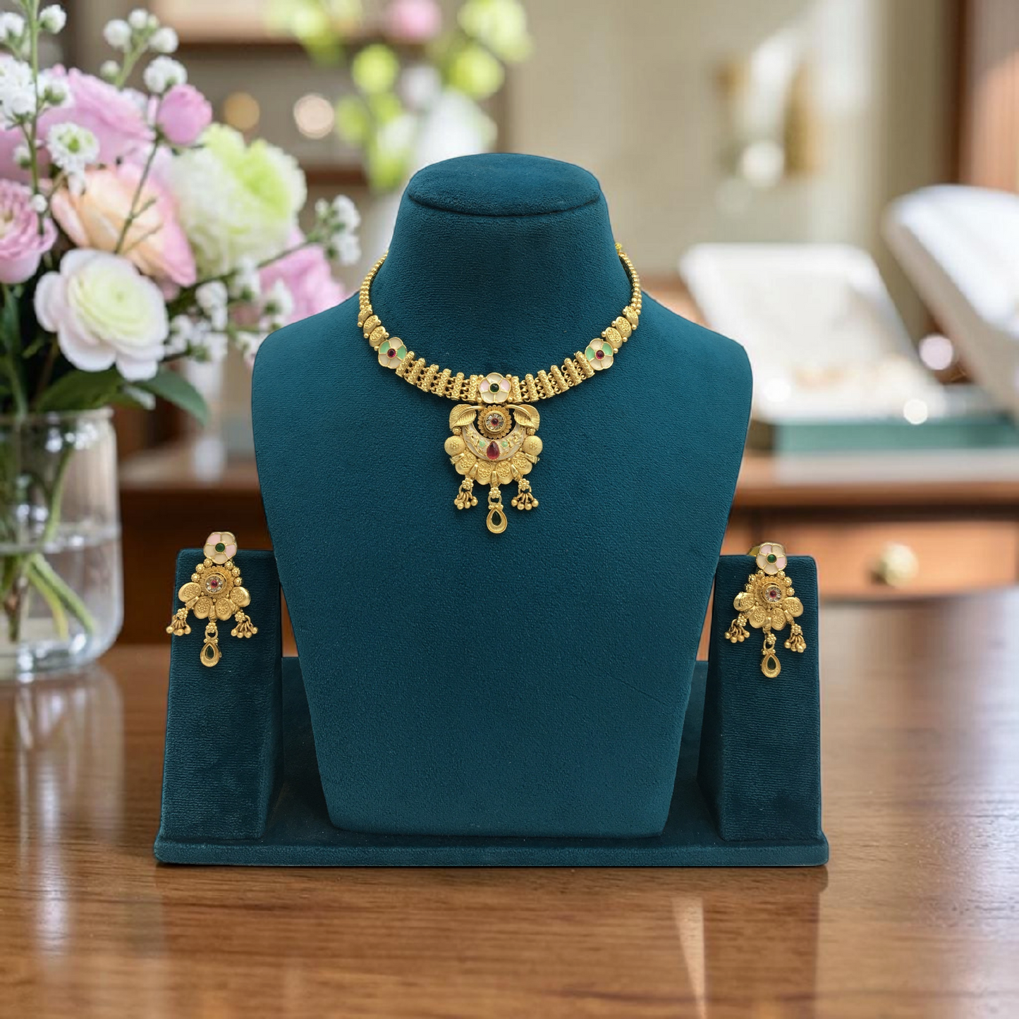 ANTIQUE GOLD RAJWADI NECKLACE SET