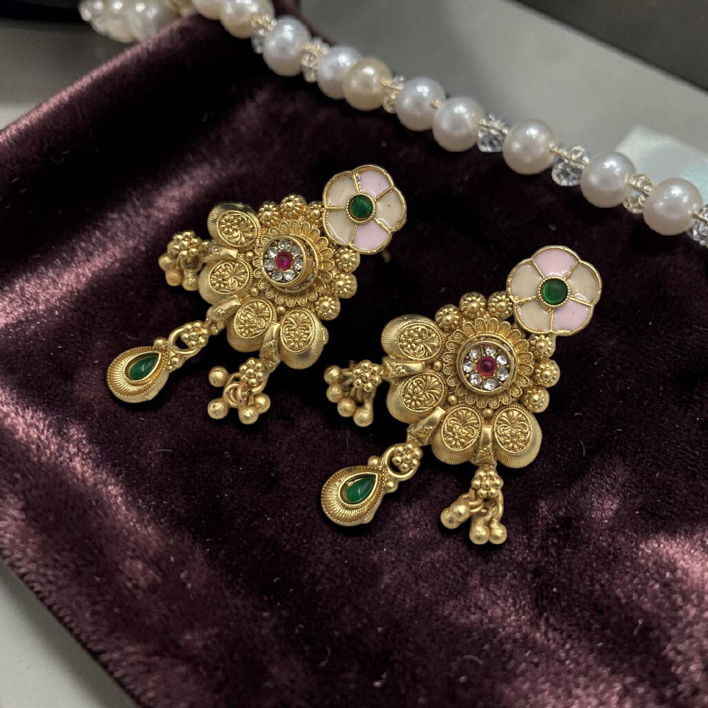 ANTIQUE GOLD RAJWADI NECKLACE SET