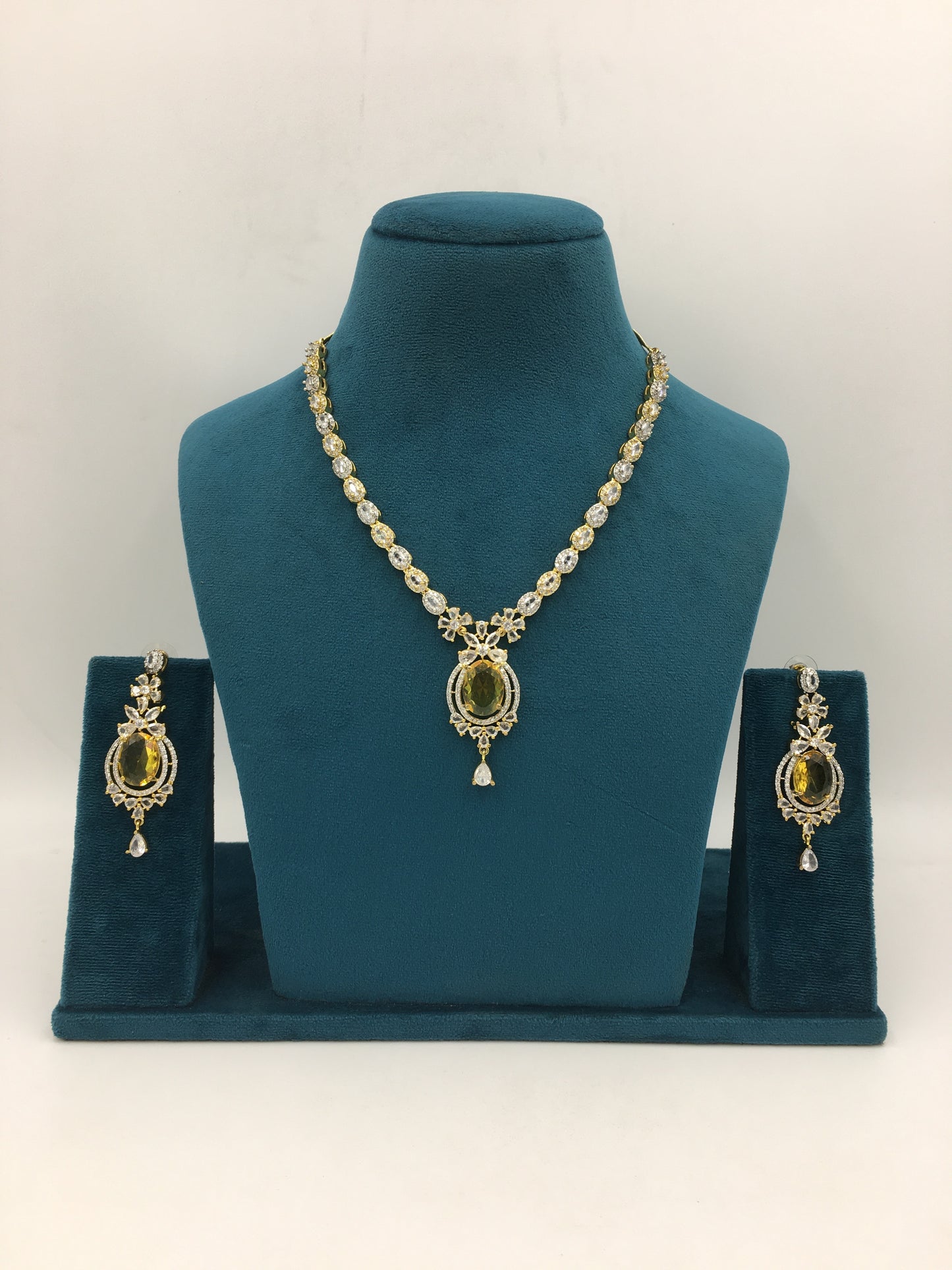JACQUELINE AD NECKLACE SET