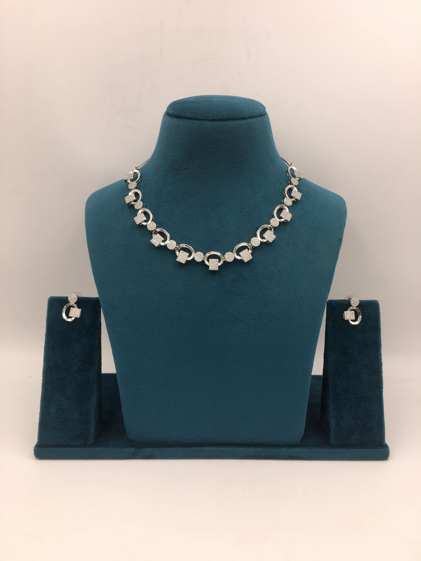 CLARA AD NECKLACE SET