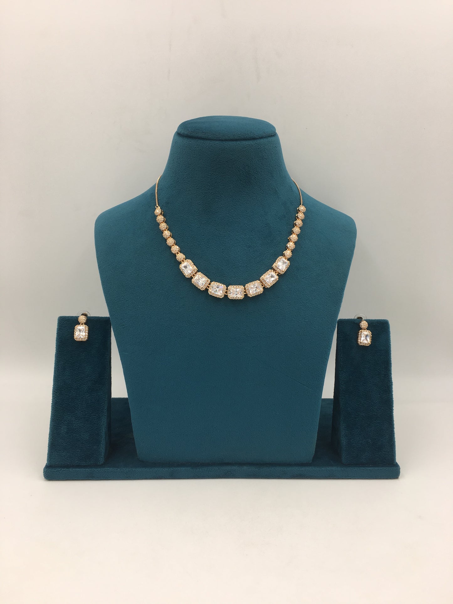 EVA AD NECKLACE SET